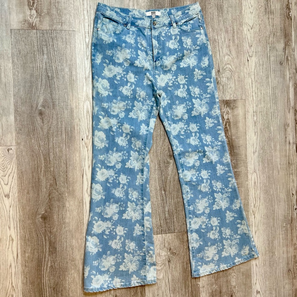 Madden NYC Jeans Floral Patterned Flare High Rise Jeans Size 15 Juniors Wide Leg